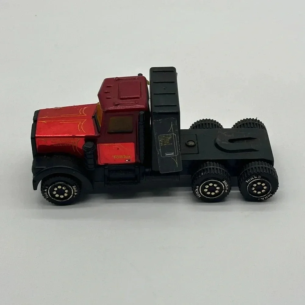 Vintage 1983 Tonka Kenworth Semi‎ Truck  58150 7.5” Wheeler Car Toy Brown gold